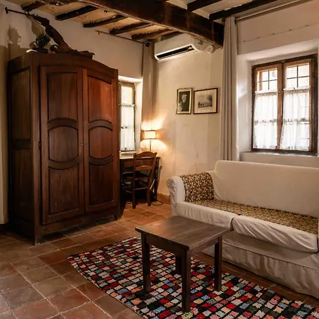 Le Di Borgo Casa Scaparone Country house *
