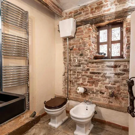 Le Di Borgo Casa Scaparone *