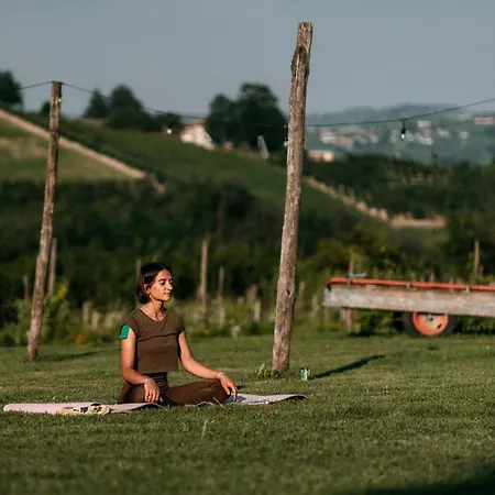 Country house Le Di Borgo Casa Scaparone *