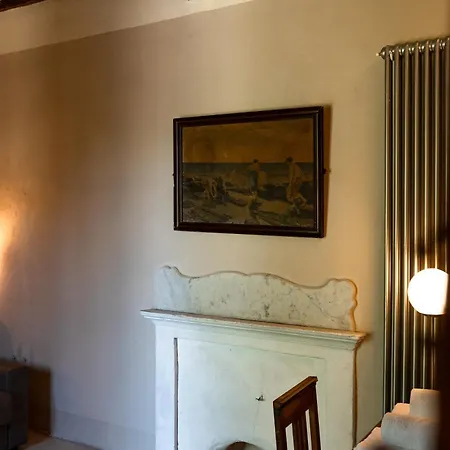 Le Di Borgo Casa Scaparone * Biglini