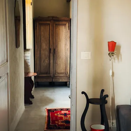 Le Di Borgo Casa Scaparone منزل ريفي Biglini