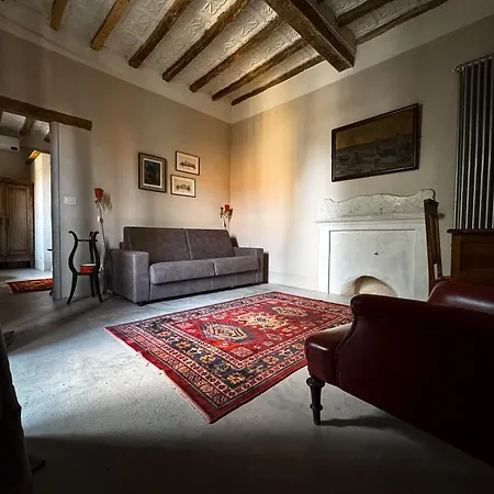 Le Di Borgo Casa Scaparone * Biglini