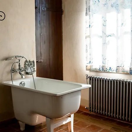 Le Di Borgo Casa Scaparone *