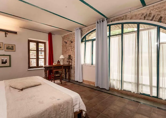 Country house Le Di Borgo Casa Scaparone *