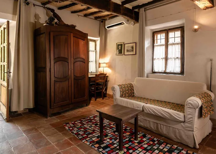 Le Di Borgo Casa Scaparone Country house *