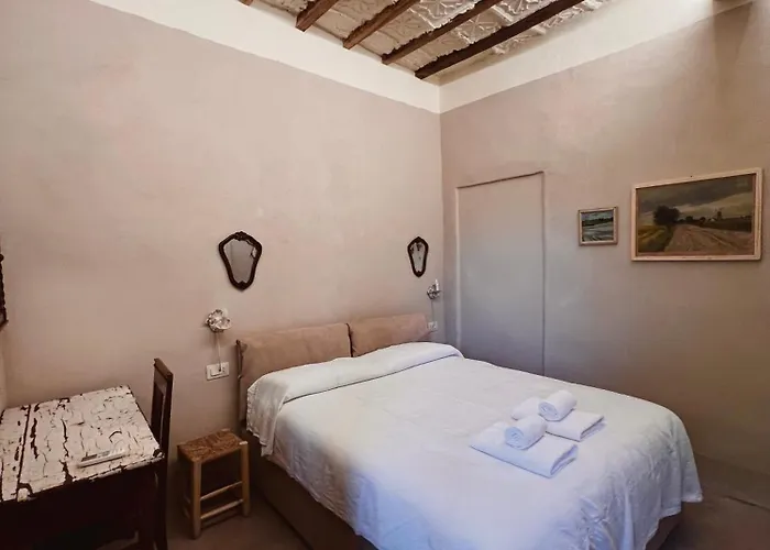 Le Di Borgo Casa Scaparone * Biglini